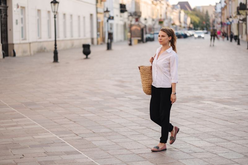 Zwyczaje zakupowe Polek: Jakie nawyki wyróżniają polskie kobiety przy zakupach?